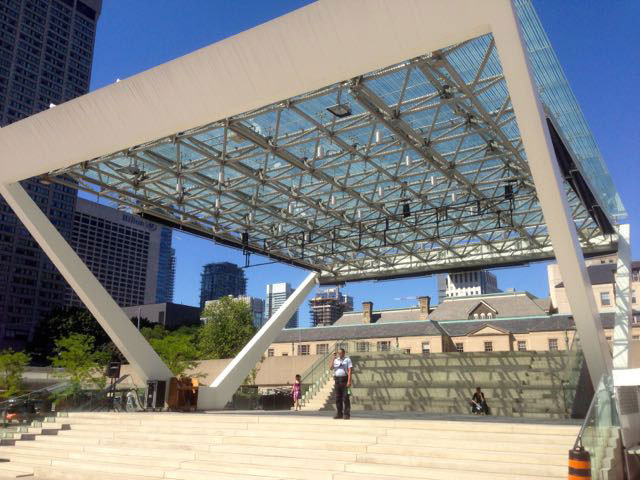 Nathan Philips Square, Toronto, ON